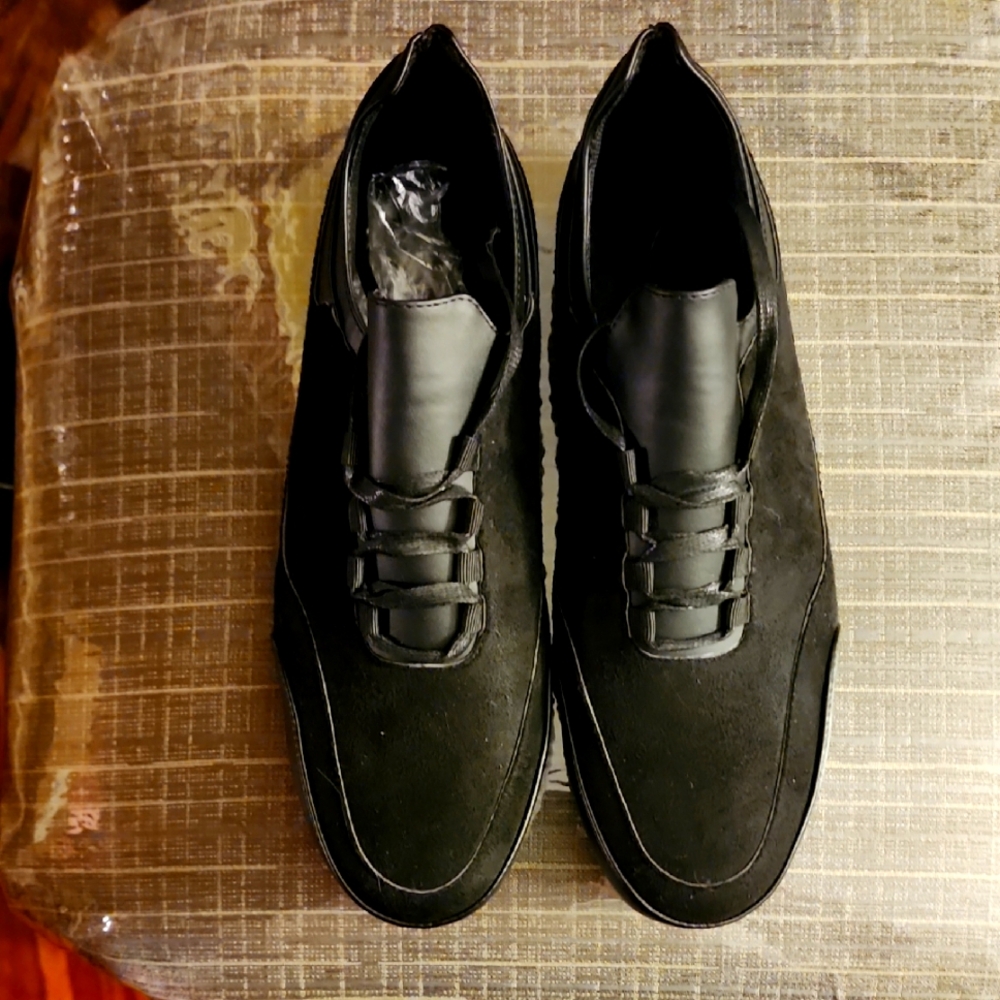 Men's Black Sneakers